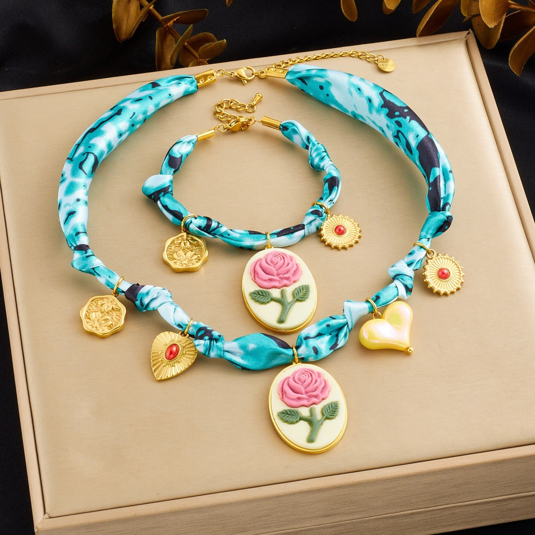 Blue Tie Dye Jewelry Set Featuring Cloth Material For Stylish And Unique Accessories