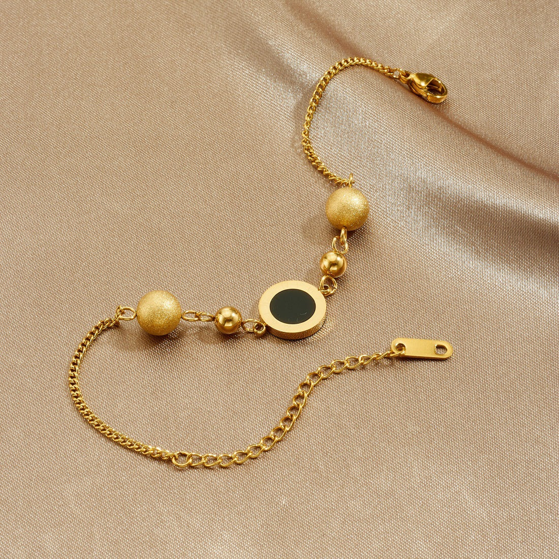 Roman Numeral Bracelet For Elegant Style Featuring Durable 304 Stainless Steel In Golden Tone