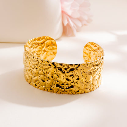 Geometric Bangle For Women Made Of 304 Stainless Steel Featuring Electroplated 18K Real Gold Plated And Zircon Inlay