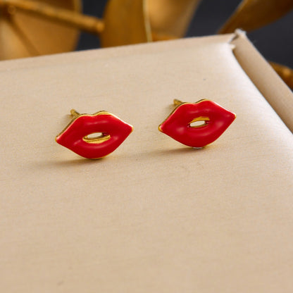 Golden Jewelry Set Featuring Lips Pattern, Stylish And Elegant Design For Special Occasions