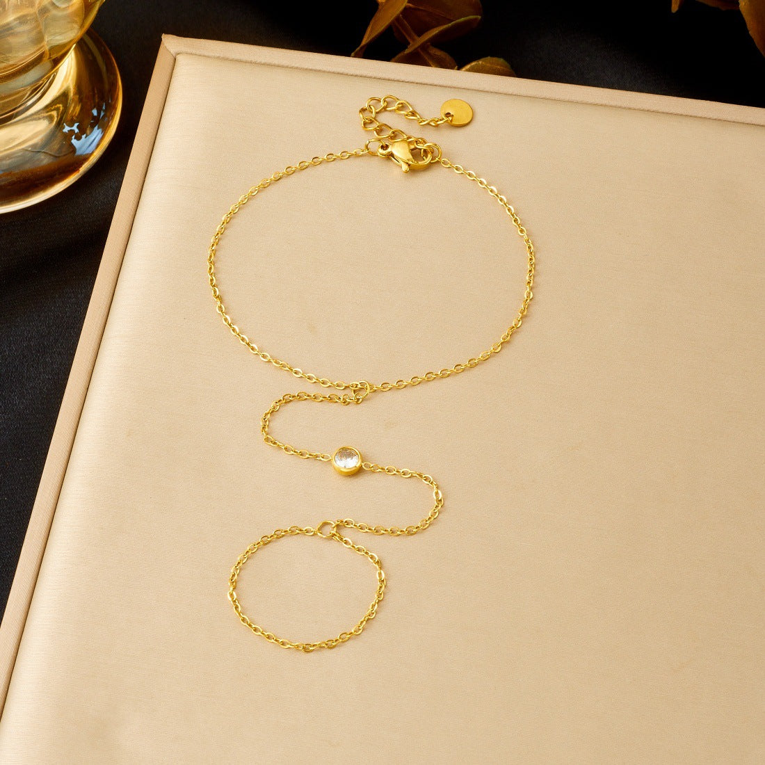 New Style Round Pattern Bracelet In Golden Color, Elegant And Stylish Accessory For Everyday Wear