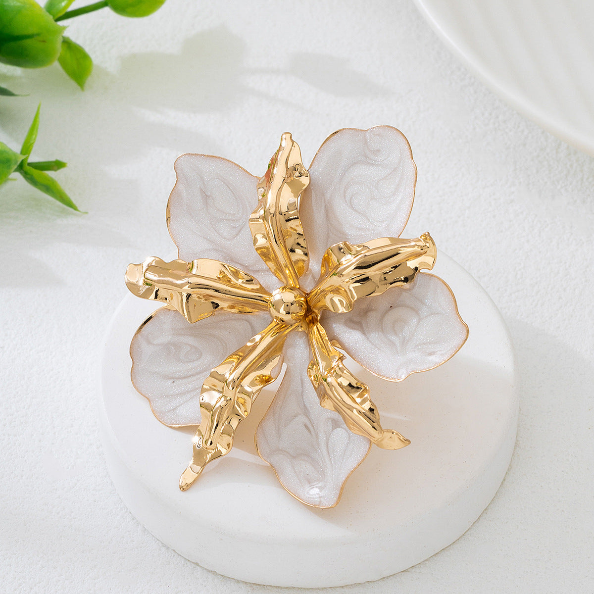 Vintage Style Open Rings Featuring Exaggerated Flower Pattern In Gold For Elegant Jewelry