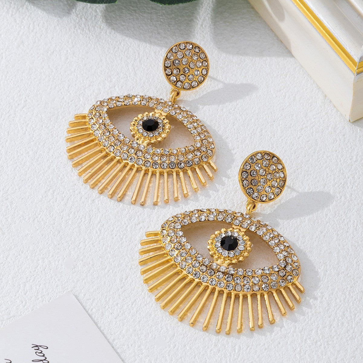 Retro Style Eye Earrings For Women Featuring Alloy Material In Golden Color