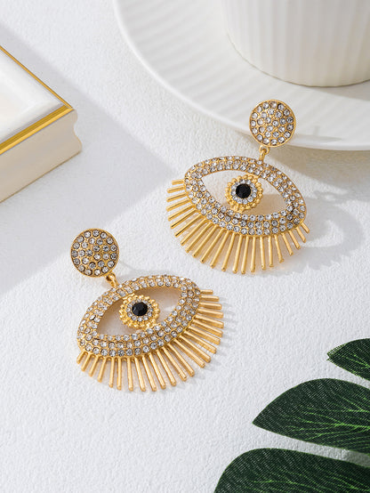 Retro Style Eye Earrings For Women Featuring Alloy Material In Golden Color