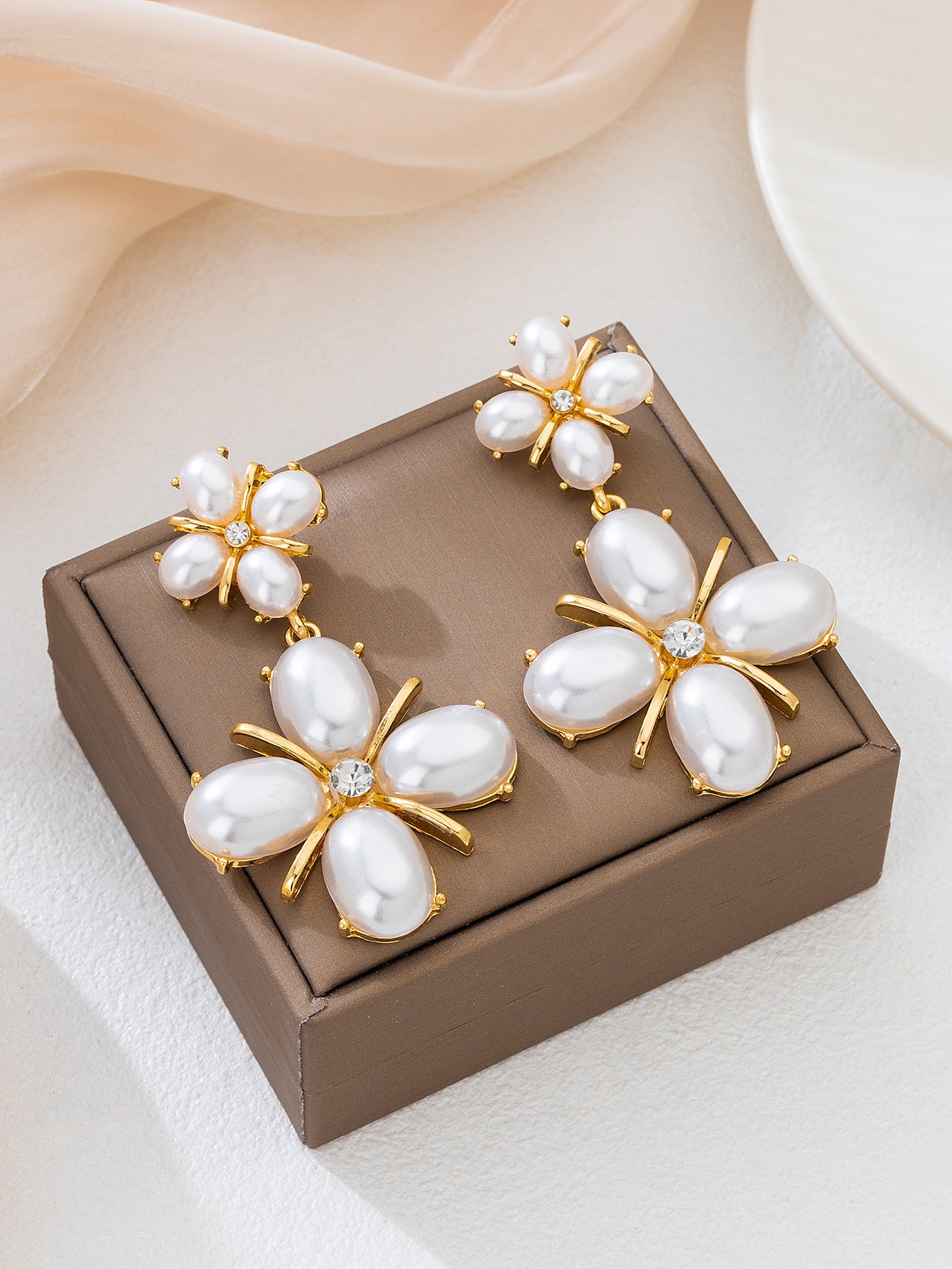 For Banquet Golden Earrings Featuring Elegant Flower Petal Design