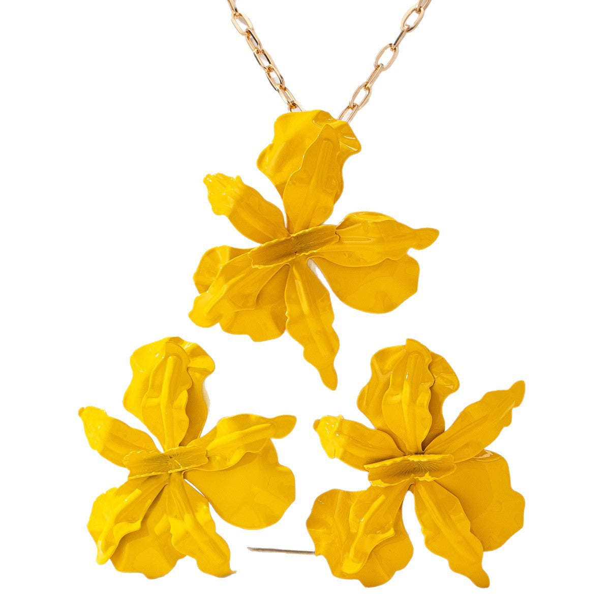 White Jewelry Set Featuring Elegant Flowers Pattern, Perfect For Stylish Occasions