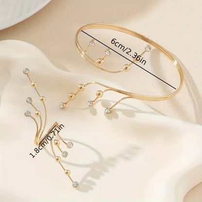Golden Jewelry Set Featuring Elegant Geometric Pattern For Stylish Wear