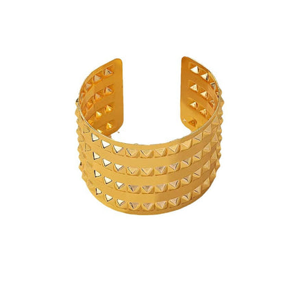 Geometric Round Gold Bangle For Stylish Everyday Wear