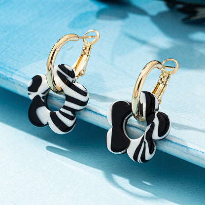 Flower Pattern Earrings For Women, Stylish Stud Earrings Available In Various Colours