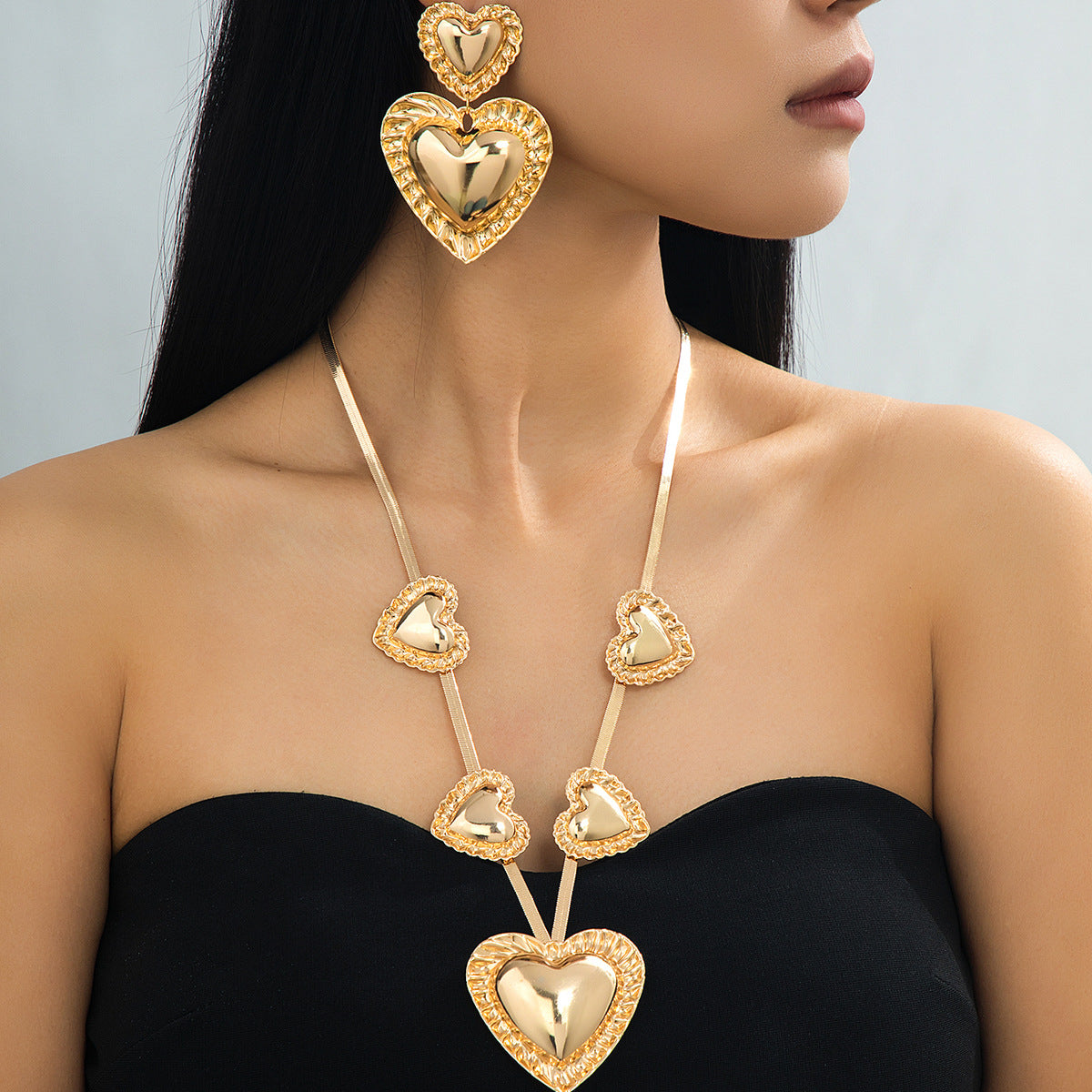 Golden Jewelry Set Featuring Petal Pattern Made Of Durable Iron