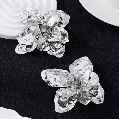 Pastoral Flower Stud Earrings With Gold Folds, Elegant Jewelry Accessories For Everyday Wear