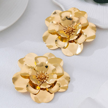 Retro Pastoral Gold Flower Stud Earrings For Elegant Style
