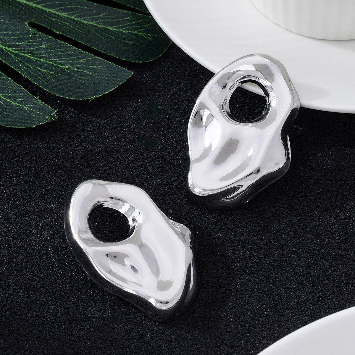 Exaggerated Irregular Stud Earrings For Women In Gold Alloy