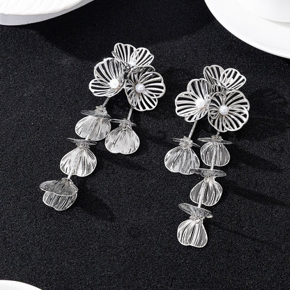 Pastoral Flower Tassel Petal Earrings For Women In Gold, 1 Pair