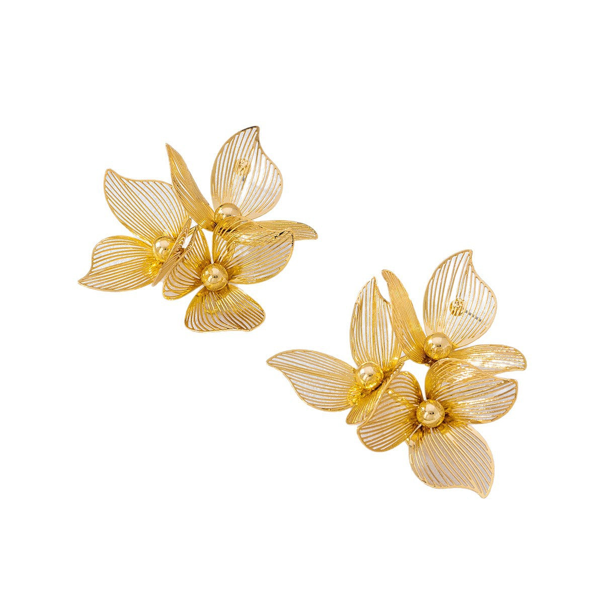 Pastoral Flower Earrings In Gold Featuring Metal Petal Design For Elegant Style