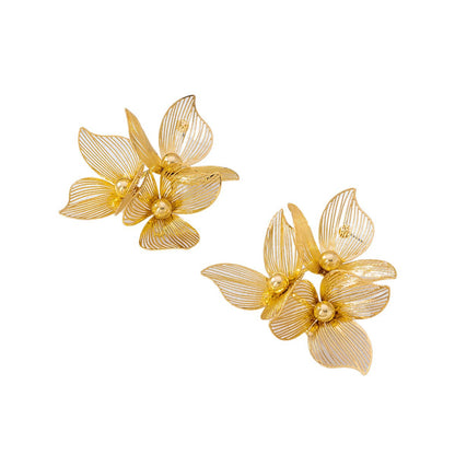 Pastoral Flower Earrings In Gold Featuring Metal Petal Design For Elegant Style