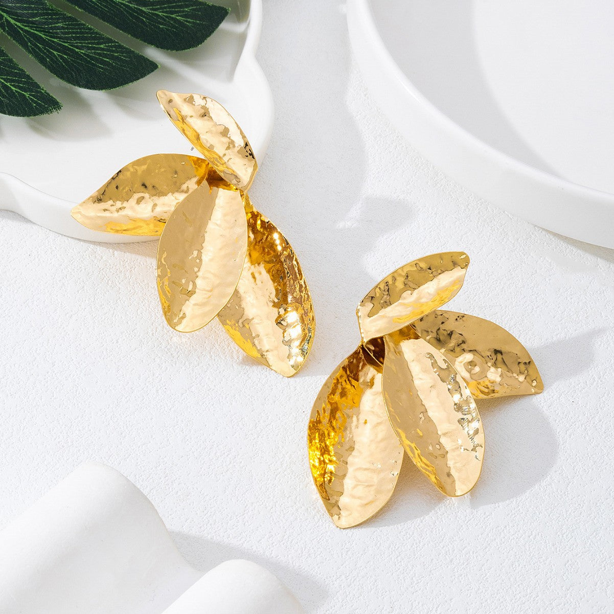 Pastoral Style Earrings Featuring Irregular Flower Petal Design In Elegant Gold Tone For A Charming Look