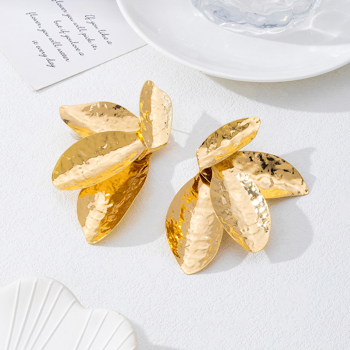 Pastoral Style Earrings Featuring Irregular Flower Petal Design In Elegant Gold Tone For A Charming Look
