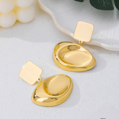 Round Pattern Gold Earrings For Elegant Style