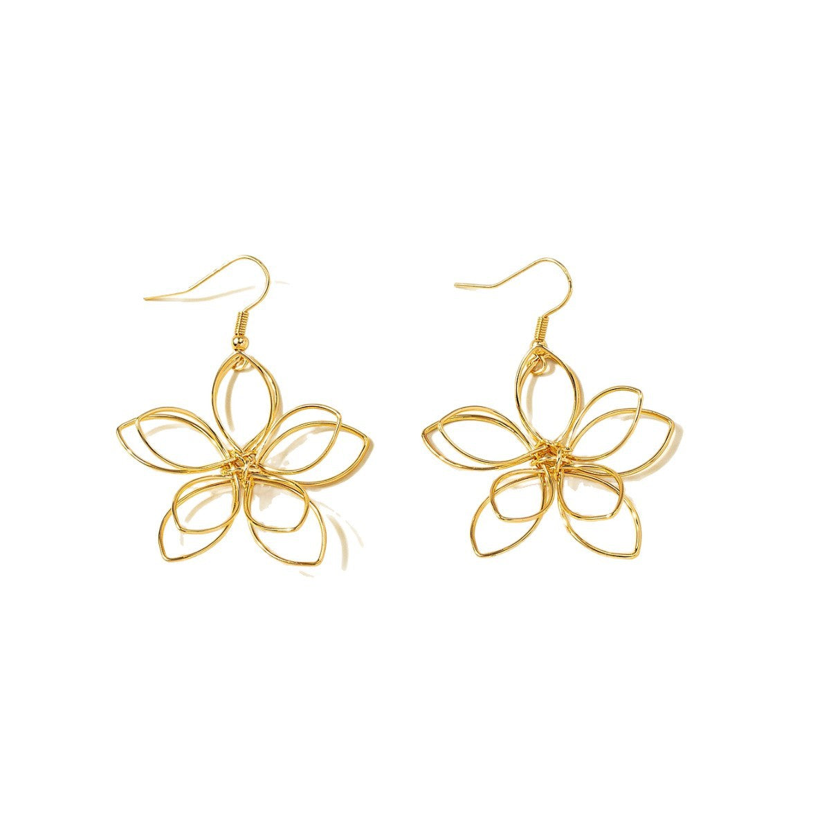 Pastoral Retro Flower Earrings In Gold, Perfect For A Stylish And Elegant Look