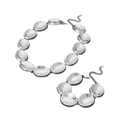 Golden Jewelry Set Featuring An Irregular Pattern Necklace, Elegant And Unique Design