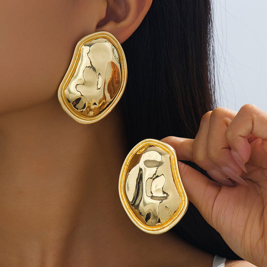 Retro Irregular Stud Earrings For Women In Golden Color Featuring Exaggerated Design