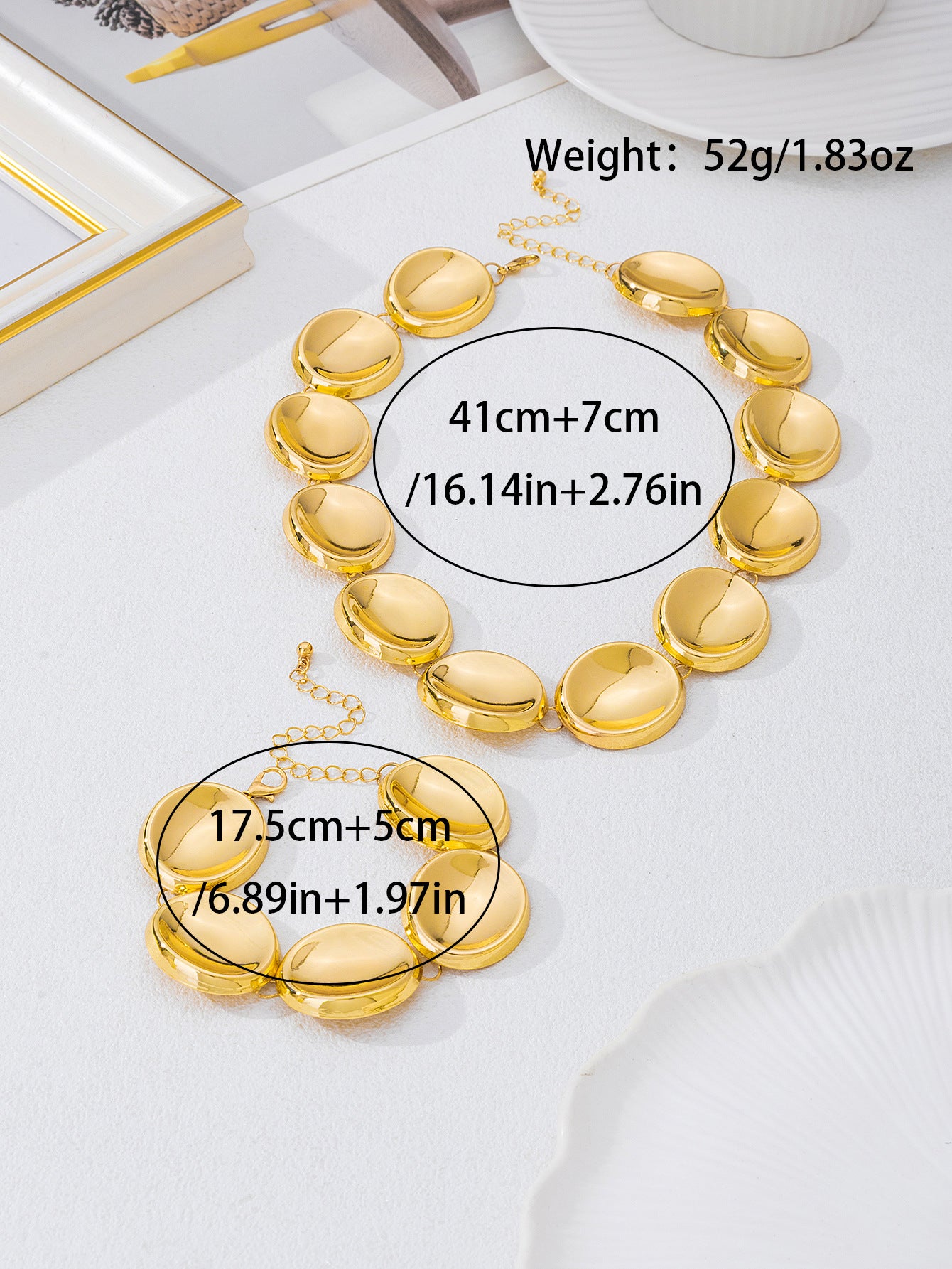 Golden Jewelry Set Featuring An Irregular Pattern Necklace, Elegant And Unique Design