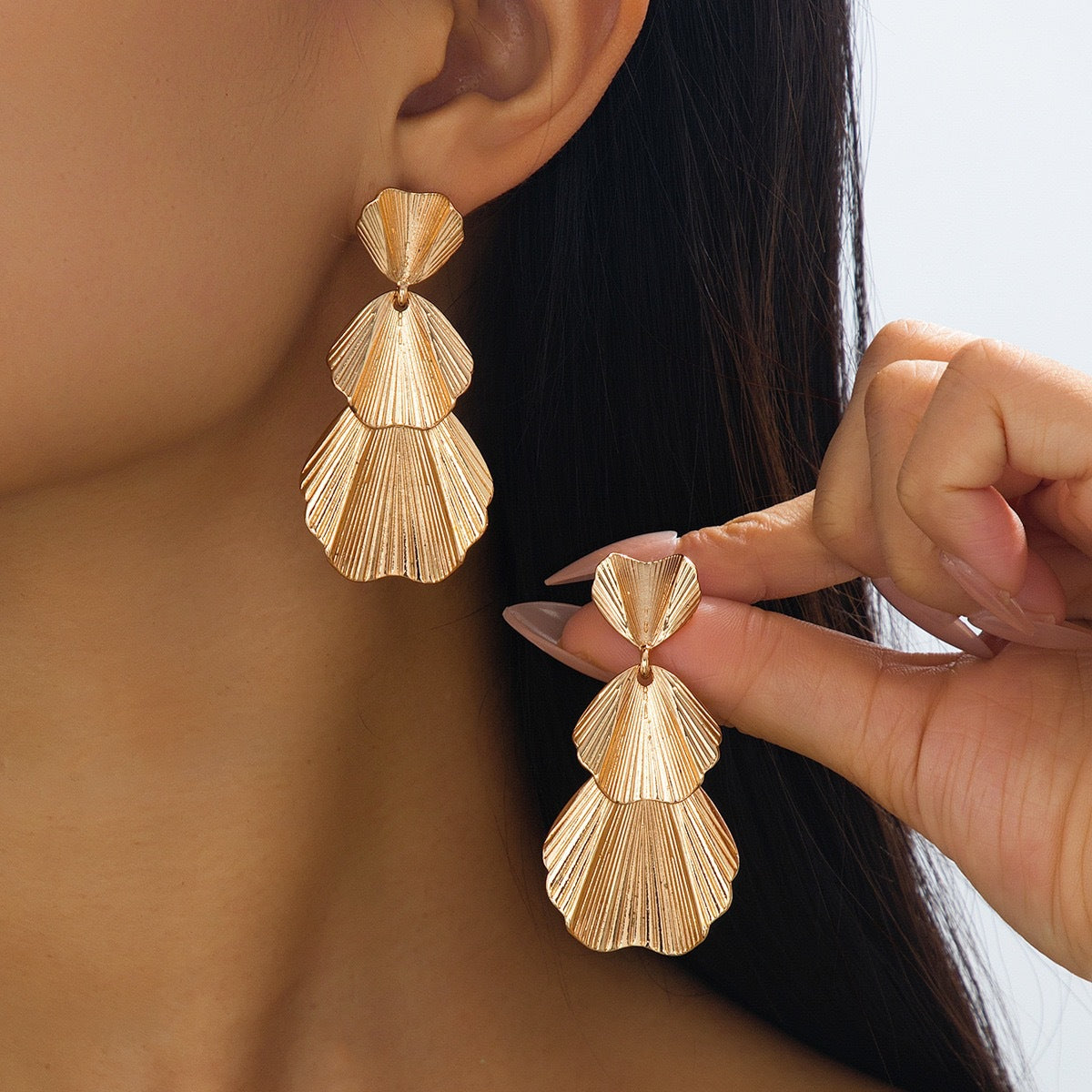Ginkgo Leaf Drop Earrings For Women In Gold Featuring A Pastoral Style