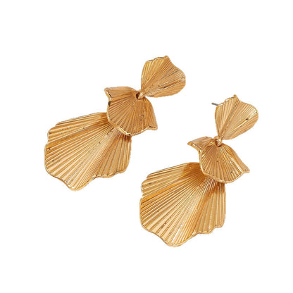 Ginkgo Leaf Drop Earrings For Women In Gold Featuring A Pastoral Style