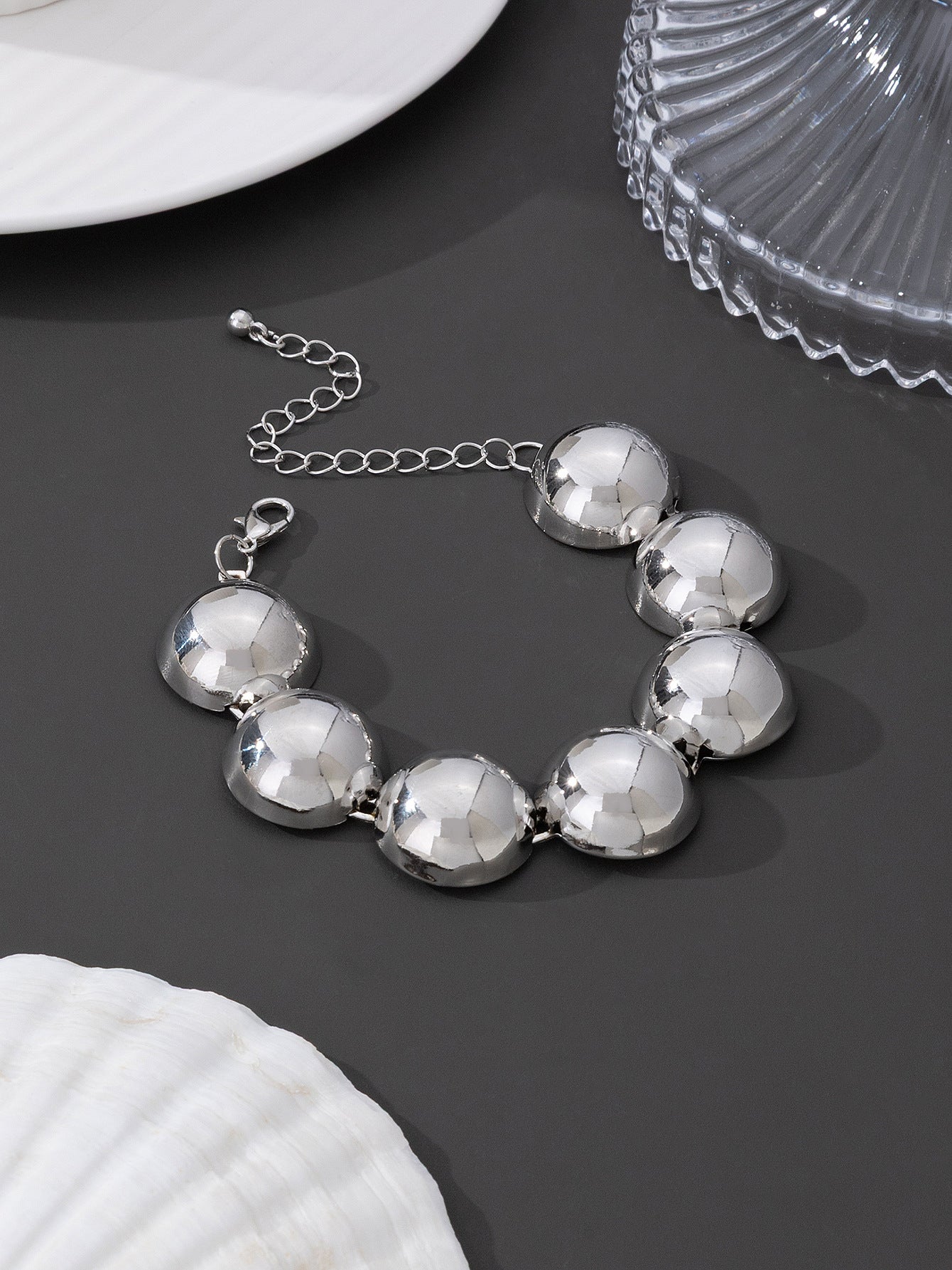 3 Pieces Set Golden Jewelry Set Featuring Round Pattern For Elegant Style
