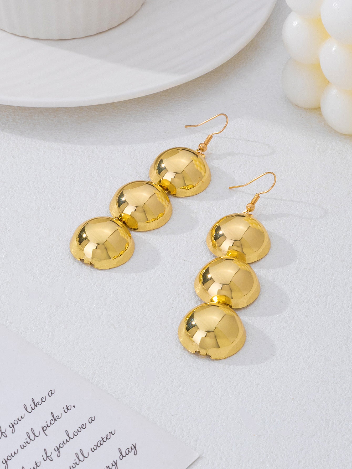 3 Pieces Set Golden Jewelry Set Featuring Round Pattern For Elegant Style