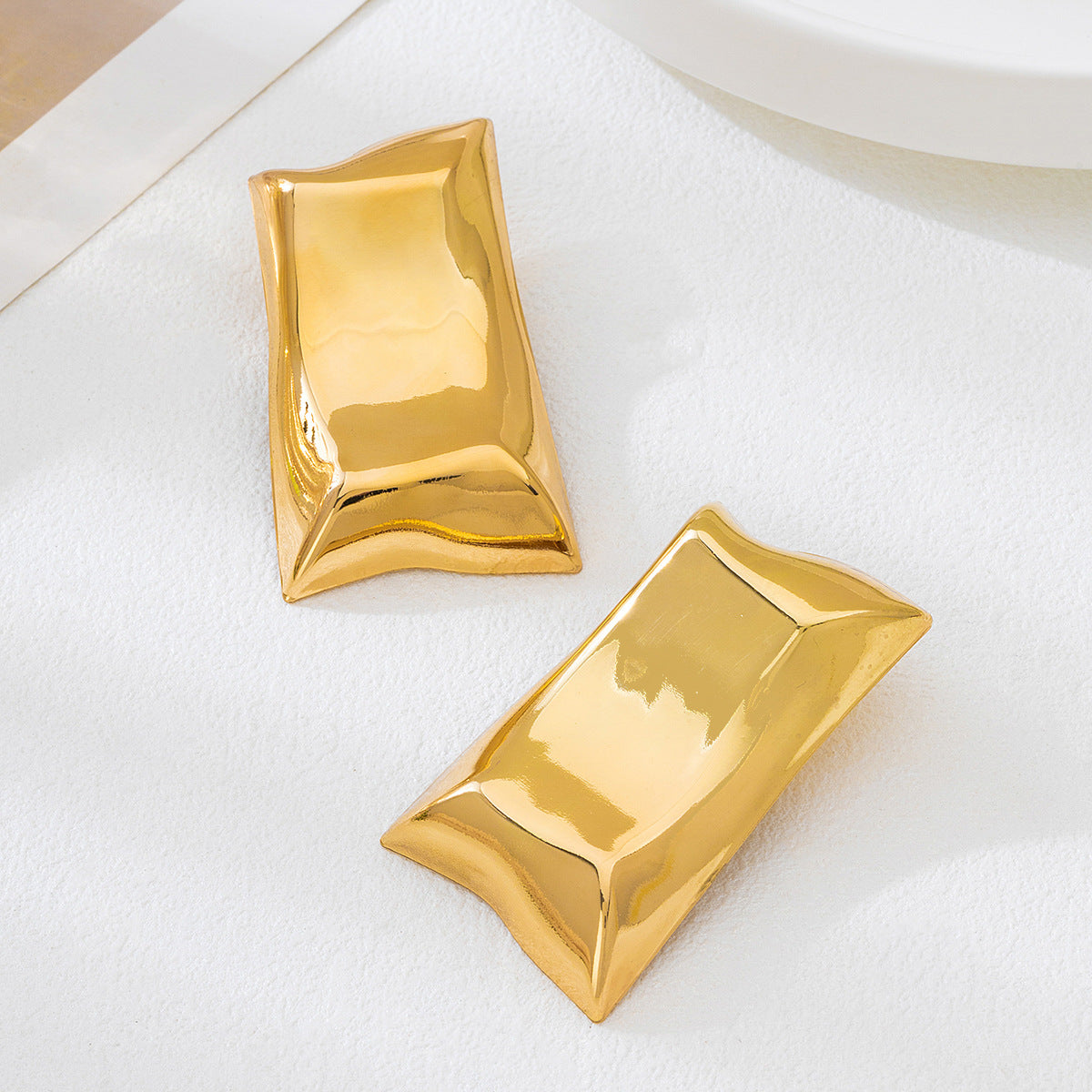 Irregular Pattern Metal Earrings In Golden Color, Featuring Unique Rectangle Design For Stylish Wear