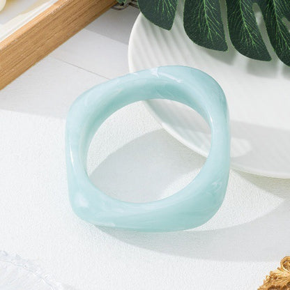 Ombre Bangle For Retro Style Available In Transparent And Yellow Colors