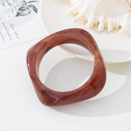Ombre Bangle For Retro Style Available In Transparent And Yellow Colors