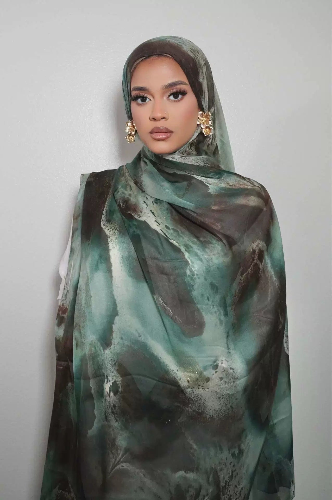 Silk Scarf Featuring Premium Silk Material, Elegant And Soft Kerchief For Stylish Accessories
