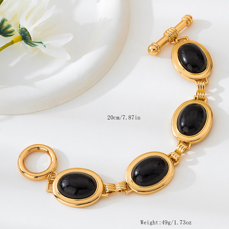 Retro Geometric Bracelet In Black, 1 Piece, Stylish Design For Everyday Wear