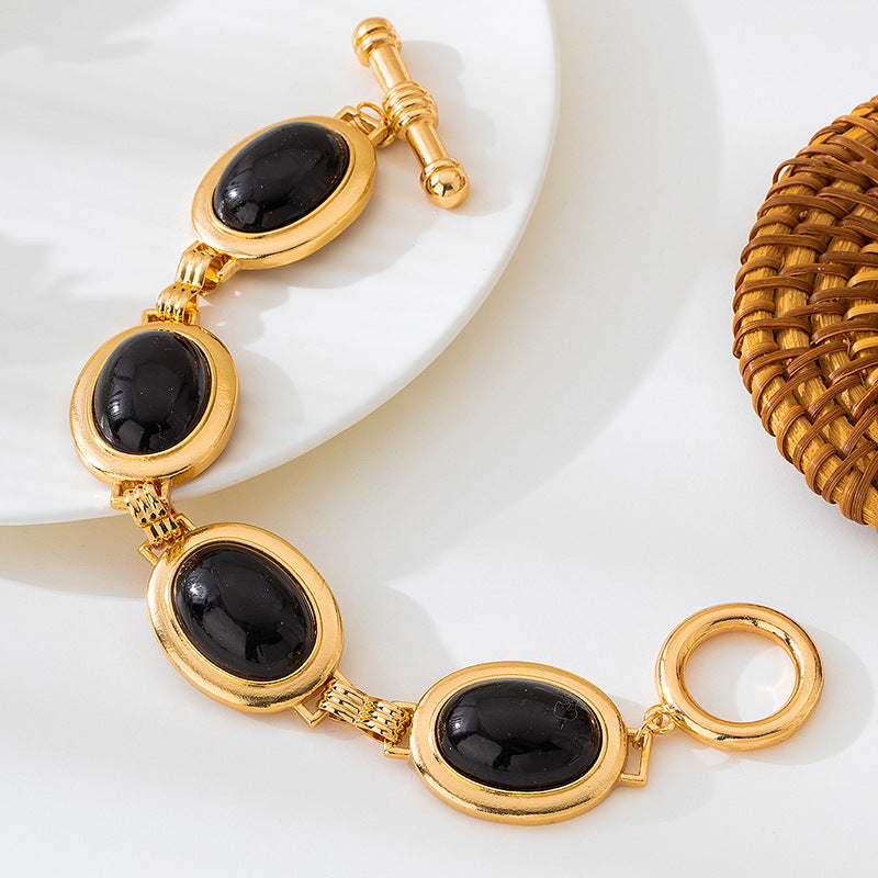 Retro Geometric Bracelet In Black, 1 Piece, Stylish Design For Everyday Wear