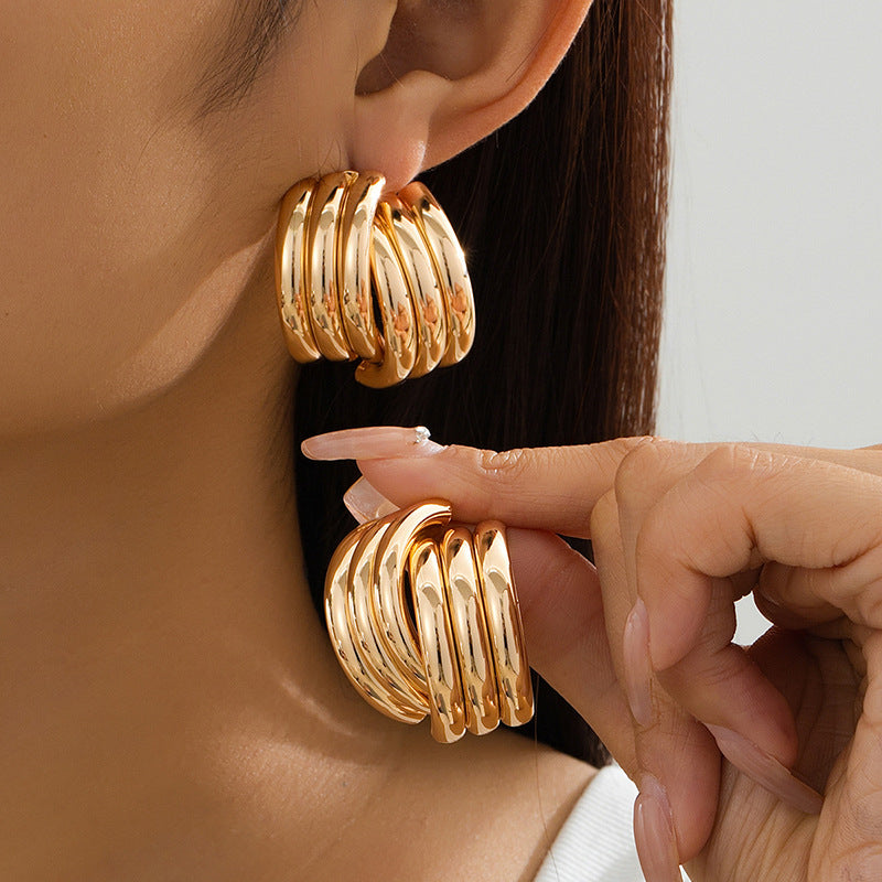 Gold And Silver Alloy Stud Earrings For Everyday Wear, 1 Pair