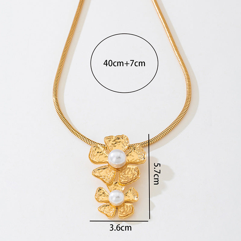 Large Flower 3D Aluminum Wire Necklace Alloy Jewelry Trendy Gold Necklace