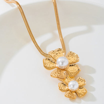 Large Flower 3D Aluminum Wire Necklace Alloy Jewelry Trendy Gold Necklace