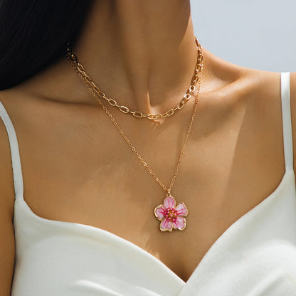 Flower Necklace For Women In Gold Zinc Alloy Featuring Enamel Craft