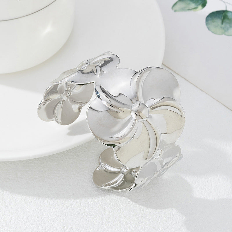 For Fashion Commute Electroplated Golden Flower Bangle Accessory, Spring , Lightweight 27g From Qingdao