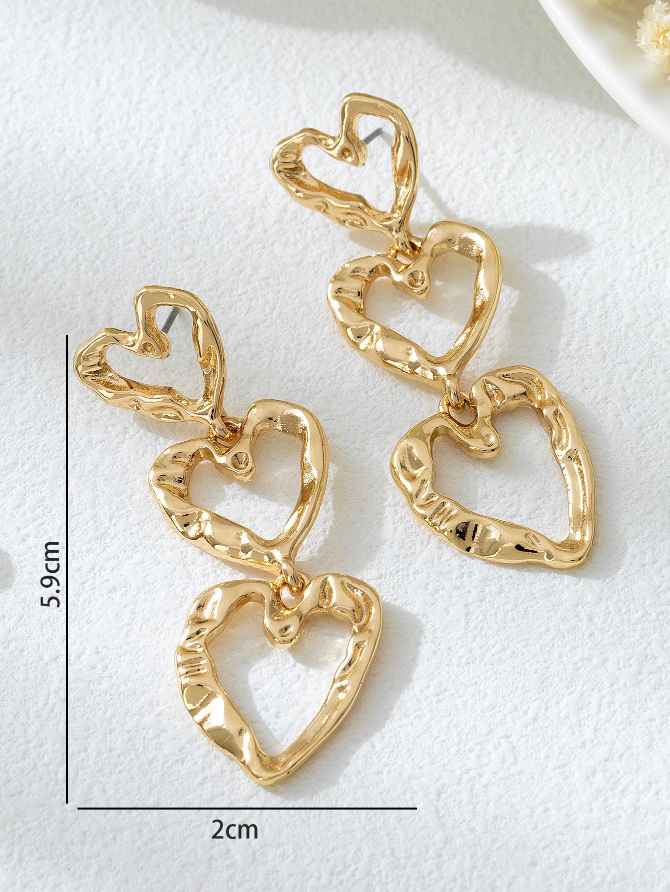 For Women Golden Heart-Shaped Stud Earrings Featuring Electroplated Finish, Fashion Commuter Style From Qingdao, Spring