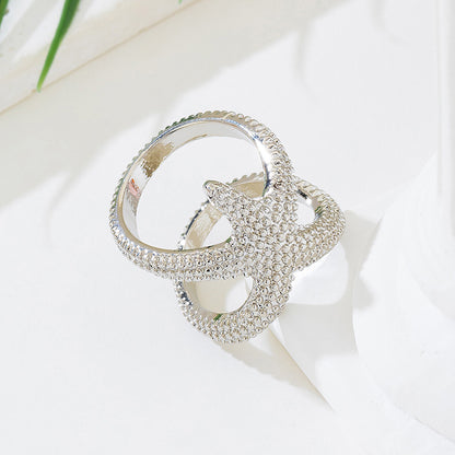 Gold Starfish Ring For Ocean Animal Lovers Featuring Elegant Design