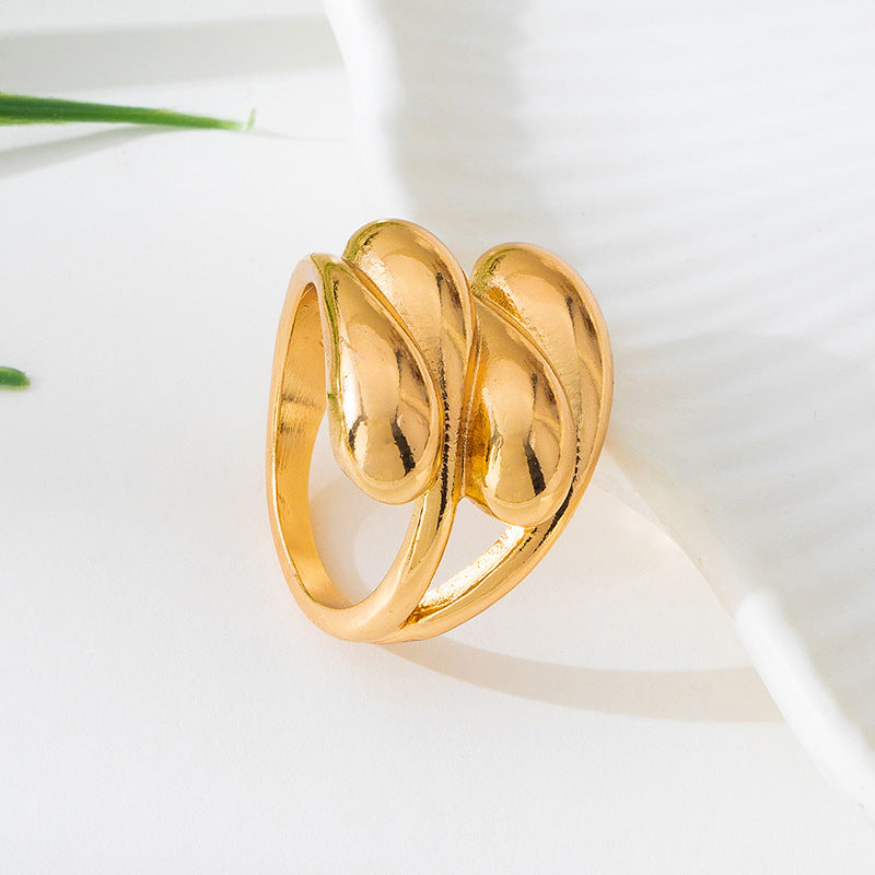 Gold And Silver Rings For Elegant Style And Versatile Wear