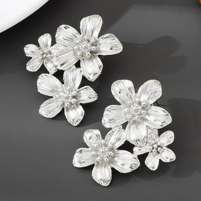 Flower Pattern Stud Earrings For Women Featuring Waterproof Non Tarnish Craft In Gold