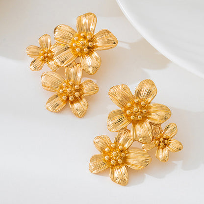 Flower Pattern Stud Earrings For Women Featuring Waterproof Non Tarnish Craft In Gold