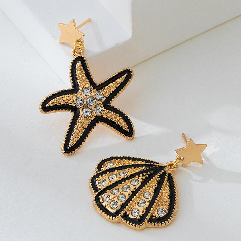 Gold Starfish Stud Earrings For Everyday Wear Featuring Elegant Shell-Inspired Design