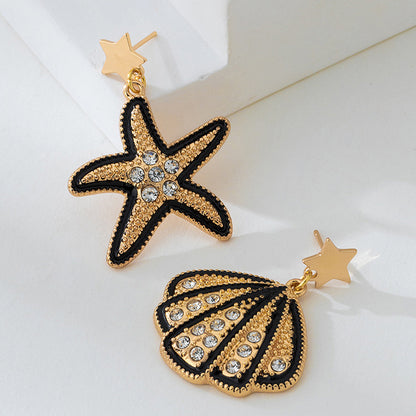Gold Starfish Stud Earrings For Everyday Wear Featuring Elegant Shell-Inspired Design