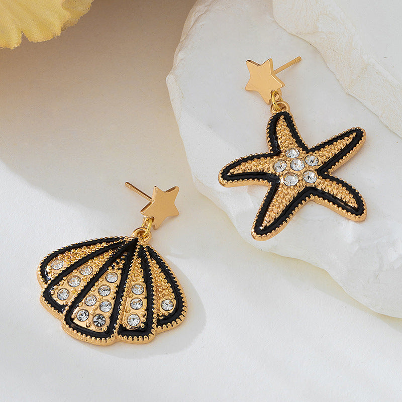 Gold Starfish Stud Earrings For Everyday Wear Featuring Elegant Shell-Inspired Design